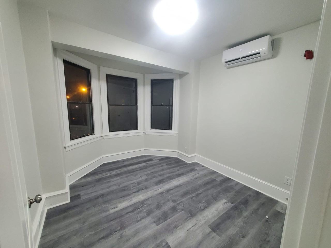 The New Sandiford Apartments | Upgraded Brand New Renovated 2 bedroom, 1 Bathroom apartments - Photo 4 of 13