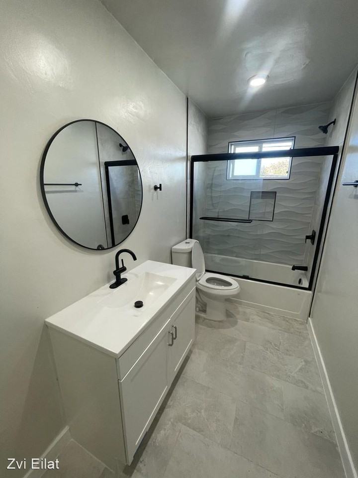 1050 N. Ogden Dr. - Photo 3 of 8