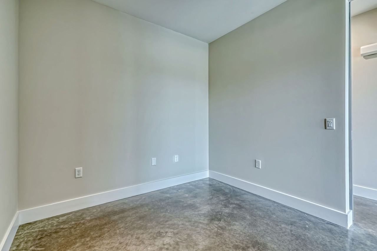 323 Taughannock Boulevard - Photo 6 of 21