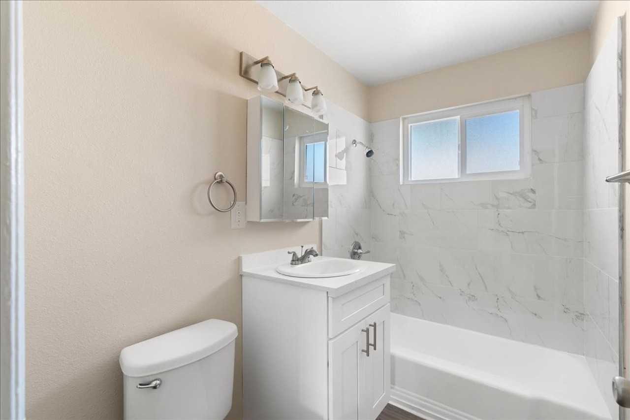 Park View Apartments - Photo 5 of 21