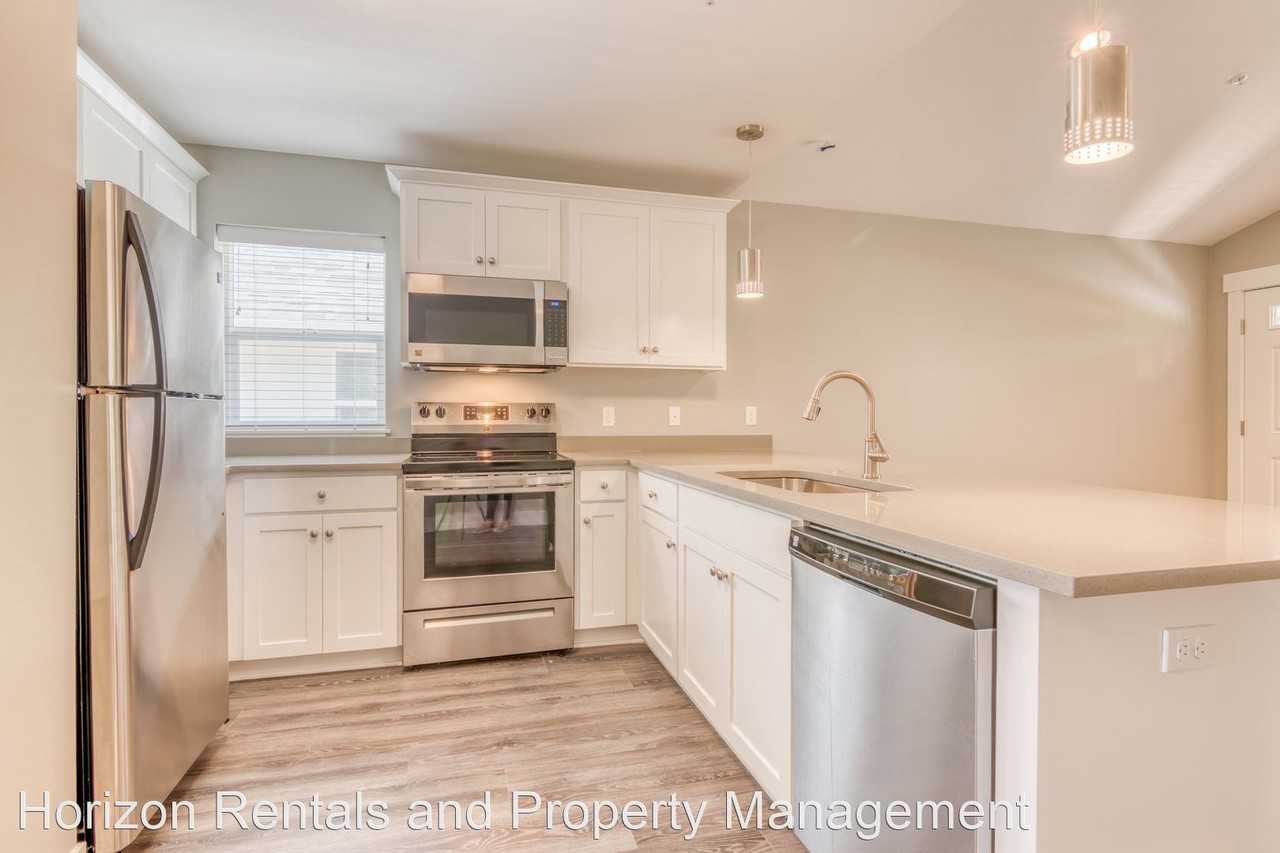 710 SE 46th St South Beach, OR 97366 - Photo 2 of 30