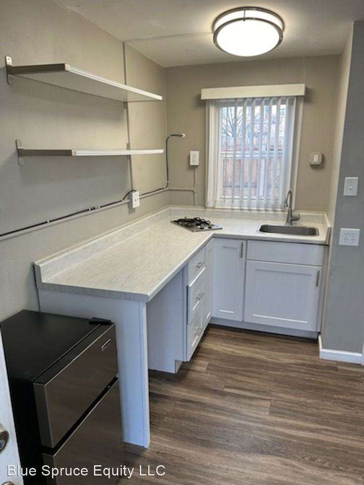 7207 Grandview Avenue - Photo 2 of 7