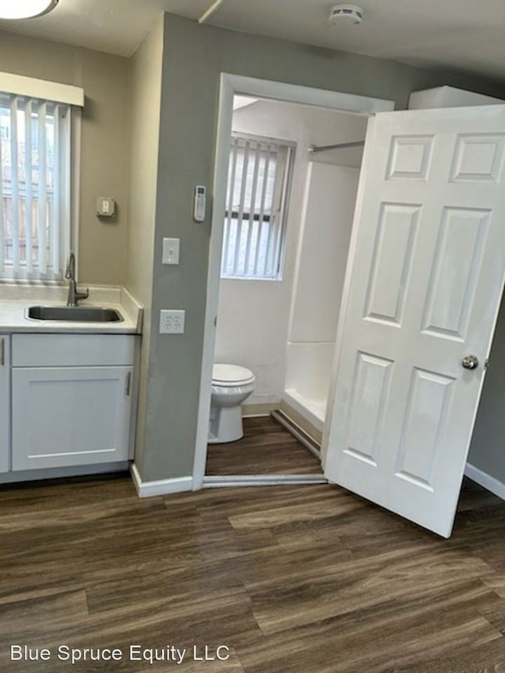 7207 Grandview Avenue - Photo 3 of 7