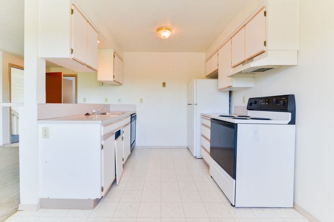 Summit View - Photo 3 of 27