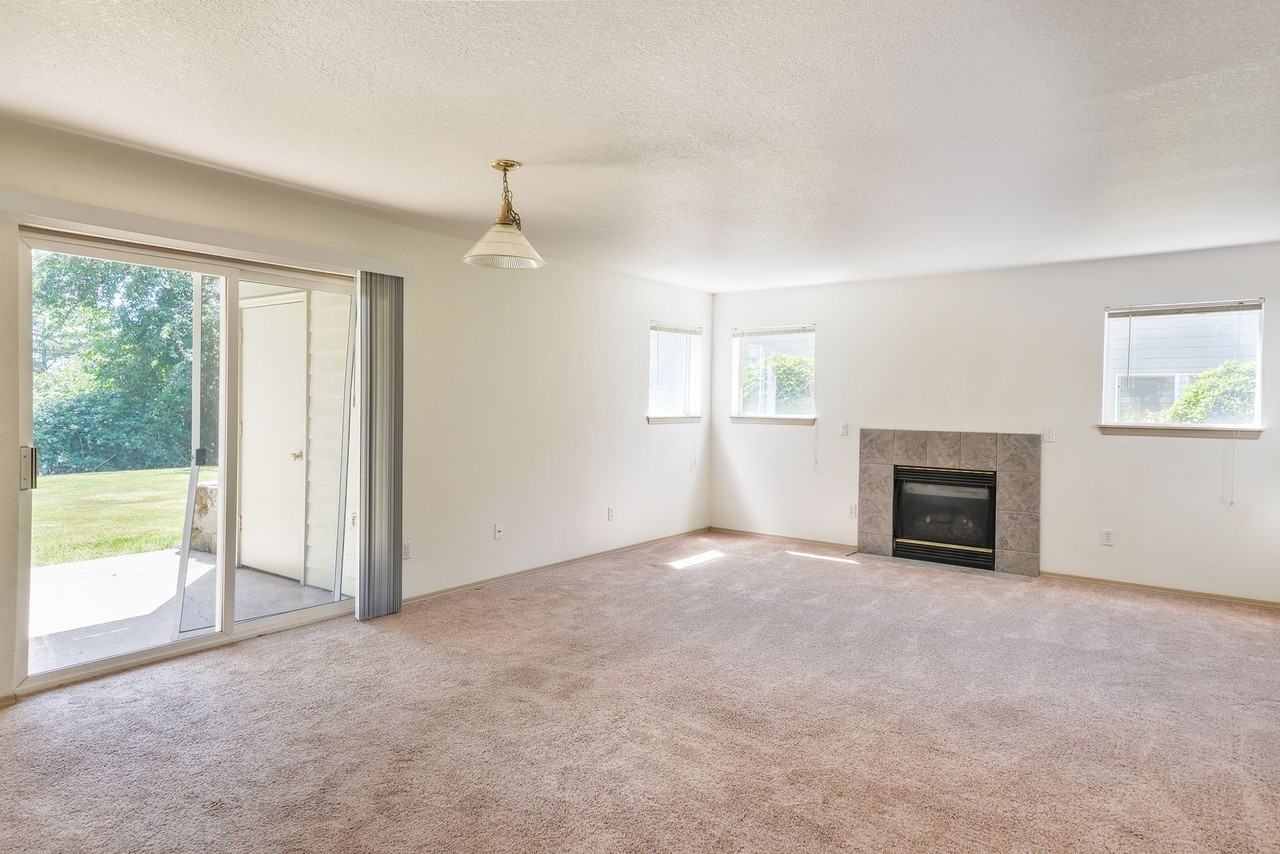 Summit View - Photo 6 of 27