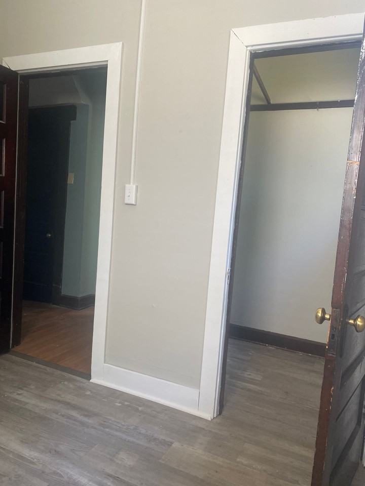 3414 W 44th St - Photo 6 of 20
