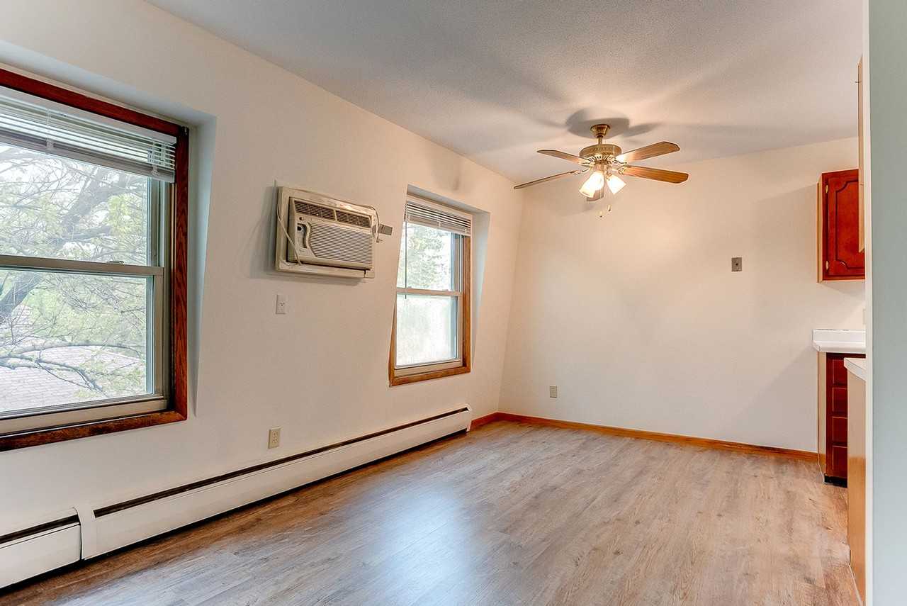 Cambridge Court Apartments 5800 42nd Ave N, Robbinsdale, MN 55422