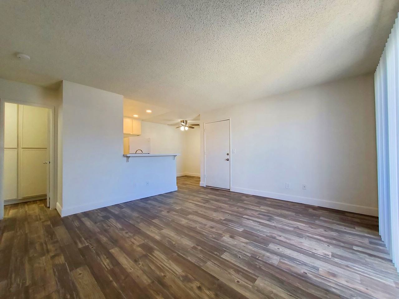 Broadway Villas - Photo 2 of 13