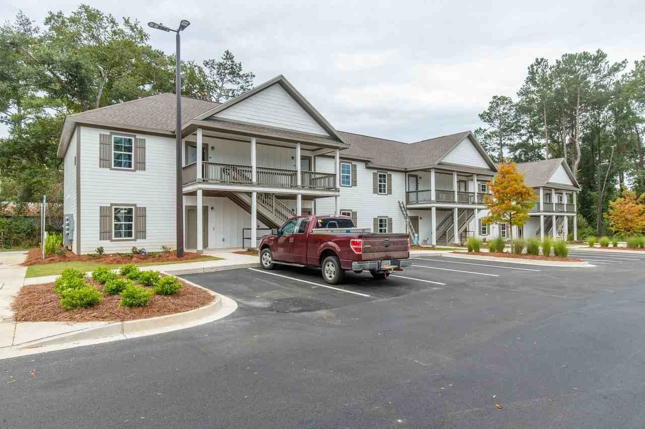 1023 1023 W. Gordon  - A1 #A1 - Photo 2 of 33