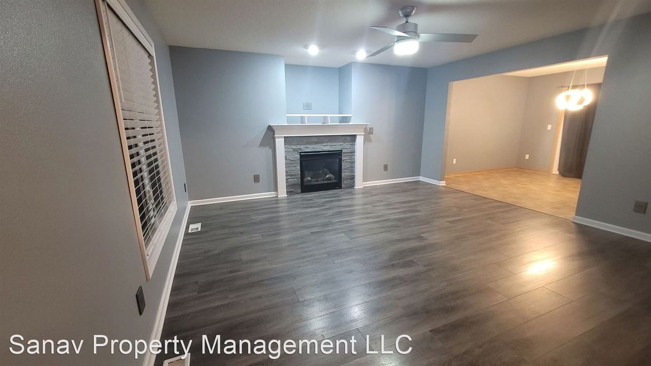 406 Tailfeather Ct Nw - Photo 3 of 23