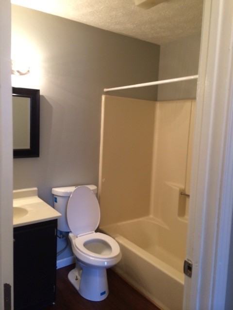 The Manhattan - Photo 7 of 21