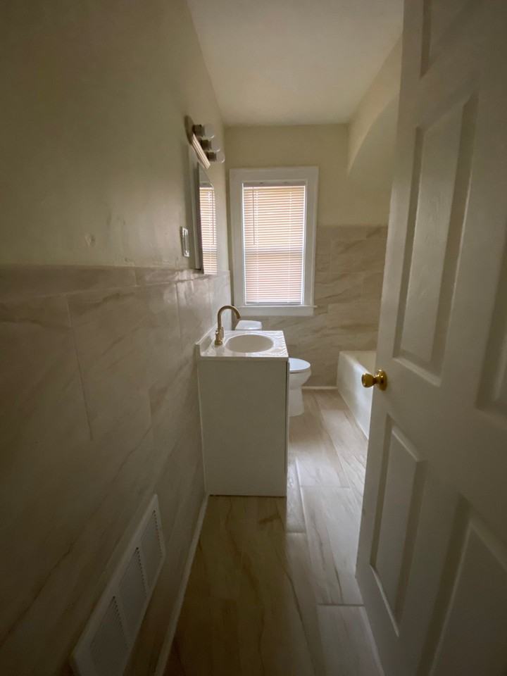 14565 Hubbell St - Photo 7 of 27