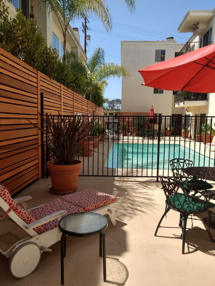 Caprice Property - Photo 3 of 11