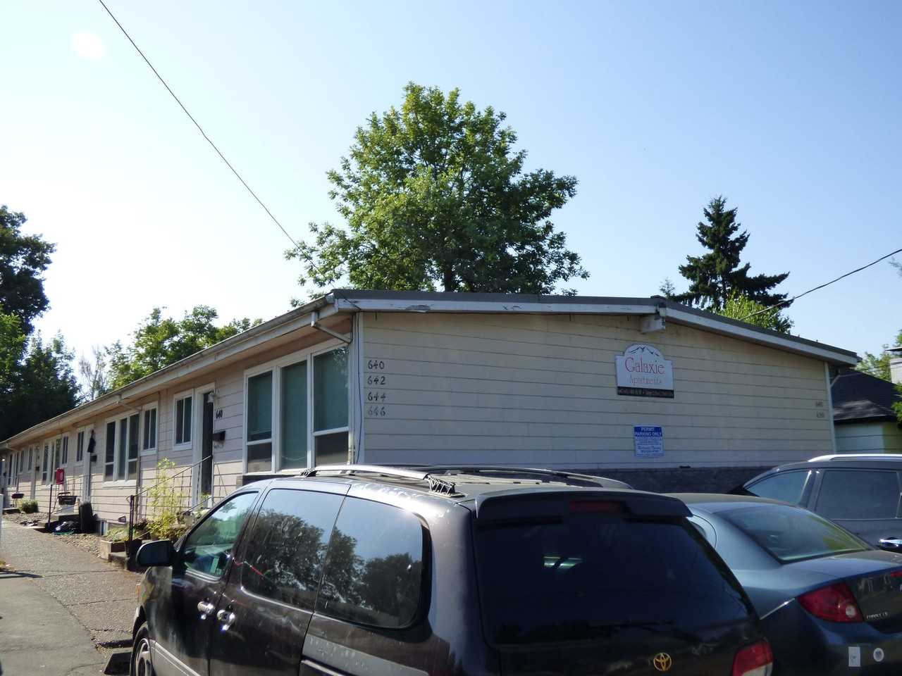 Maple View Apartments - Photo 3 of 3