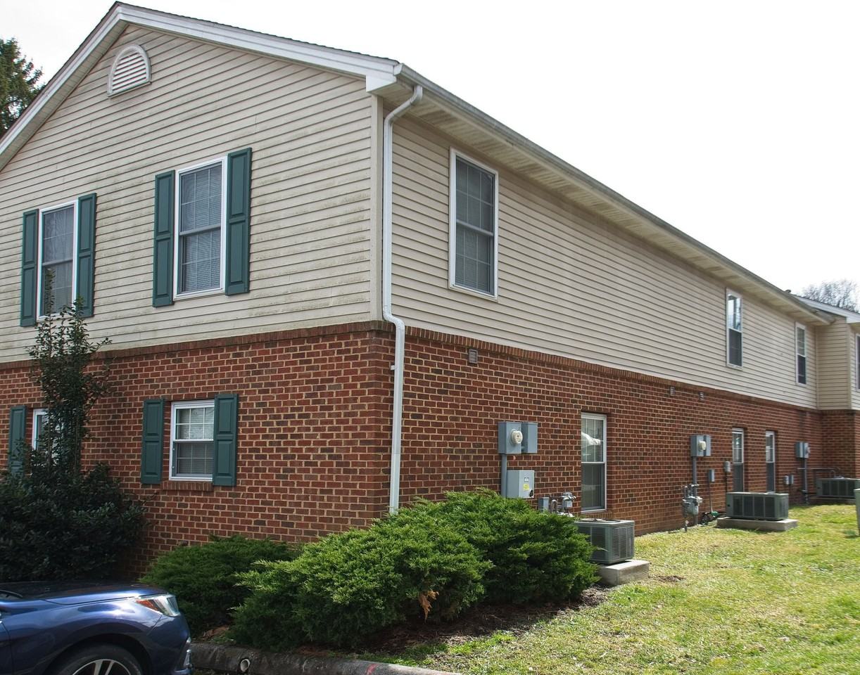 Calhoun Street - Photo 4 of 18