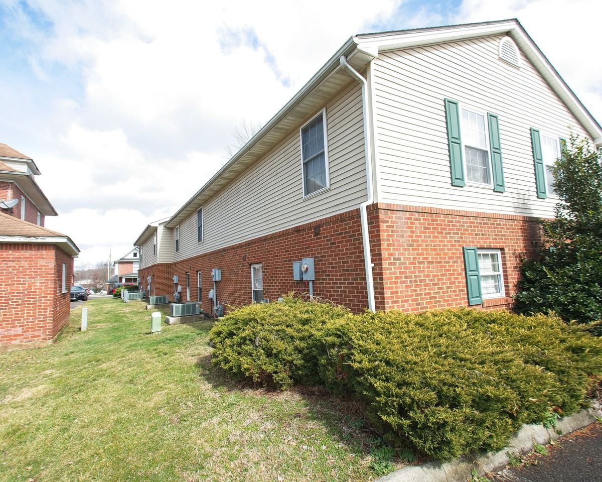 Calhoun Street - Photo 6 of 18