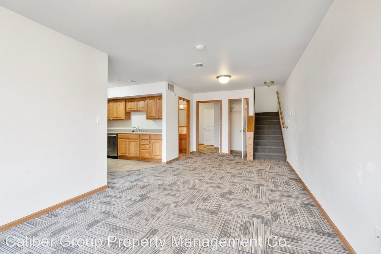 2609 Olive St - Photo 2 of 28