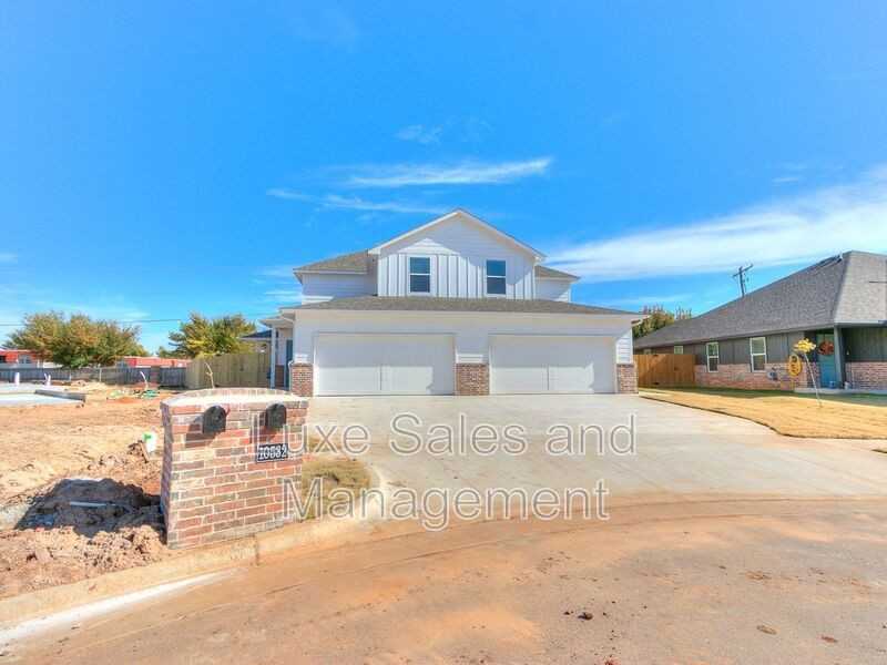 10532 Utica Dr - Photo 4 of 39