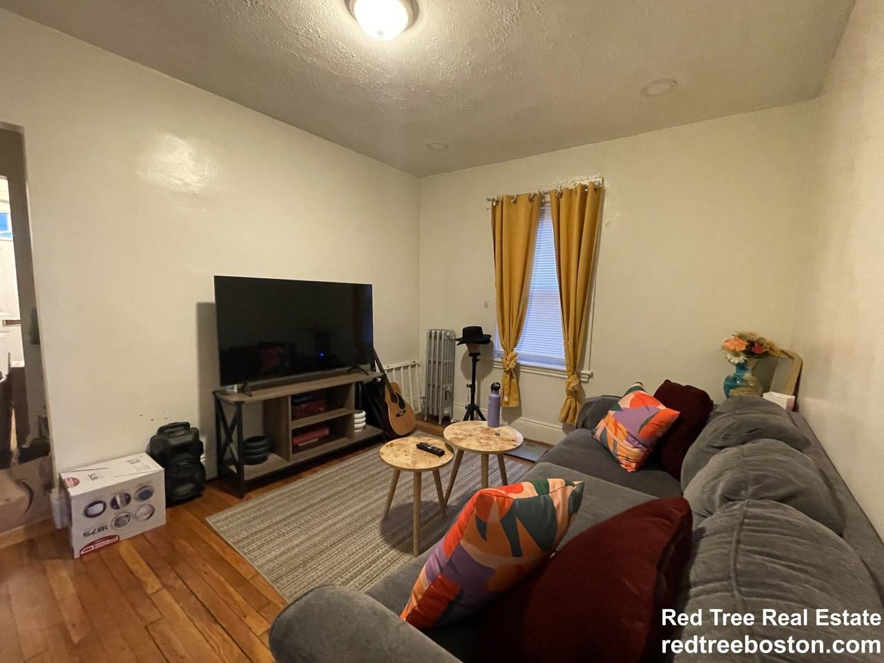 14 Logan St - Photo 6 of 22