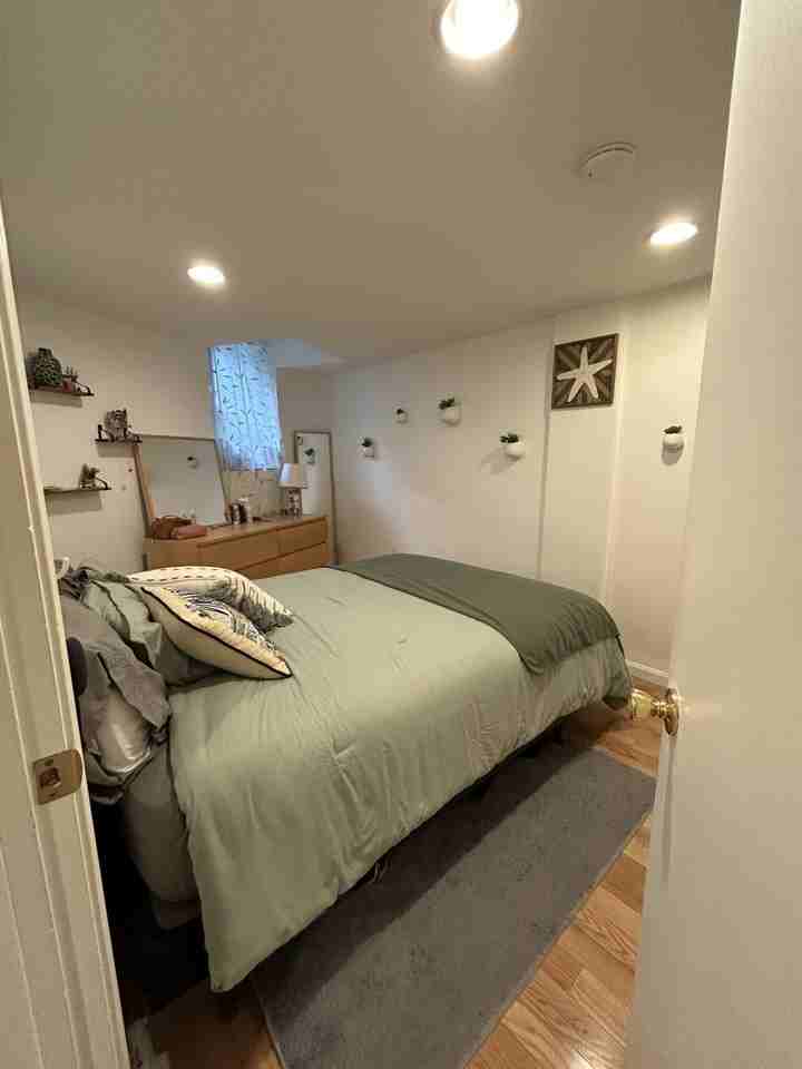 24 Peterborough St #F - Photo 6 of 31