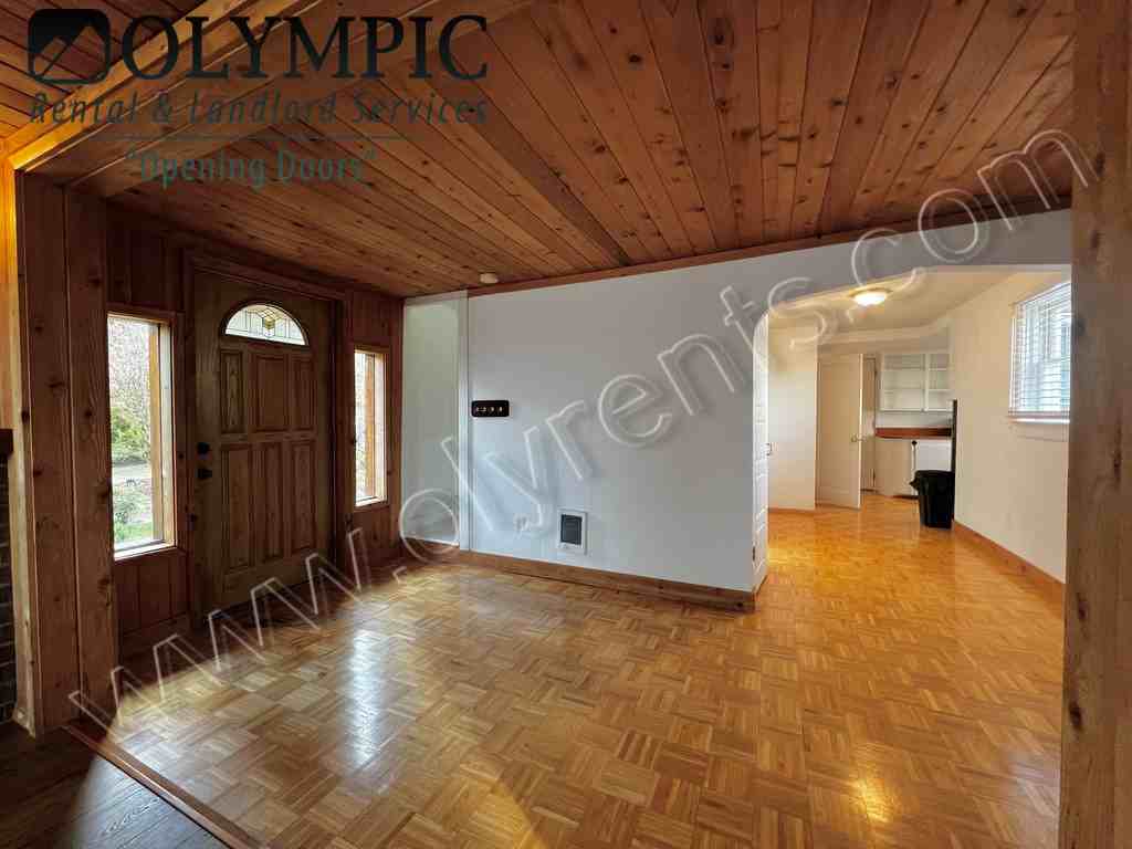 715 Foote St Nw - Photo 2 of 30