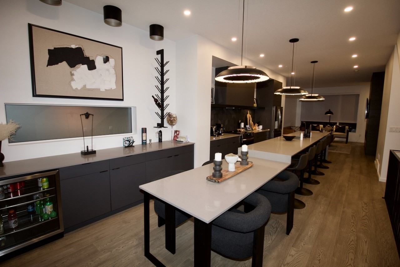 9113 142 St Nw - Photo 5 of 36