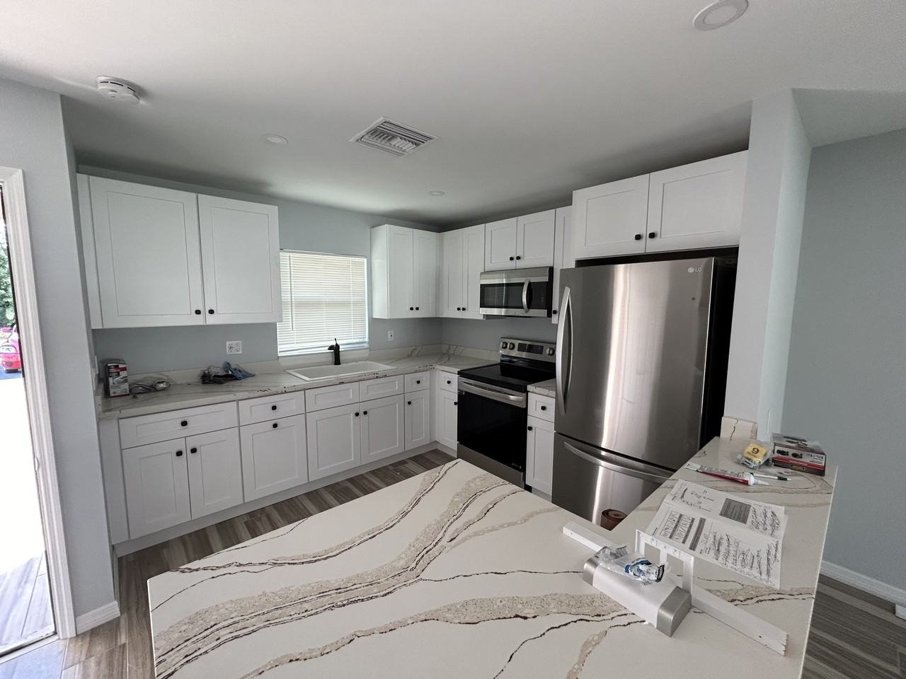 638 Se 13th Ave - Photo 4 of 9