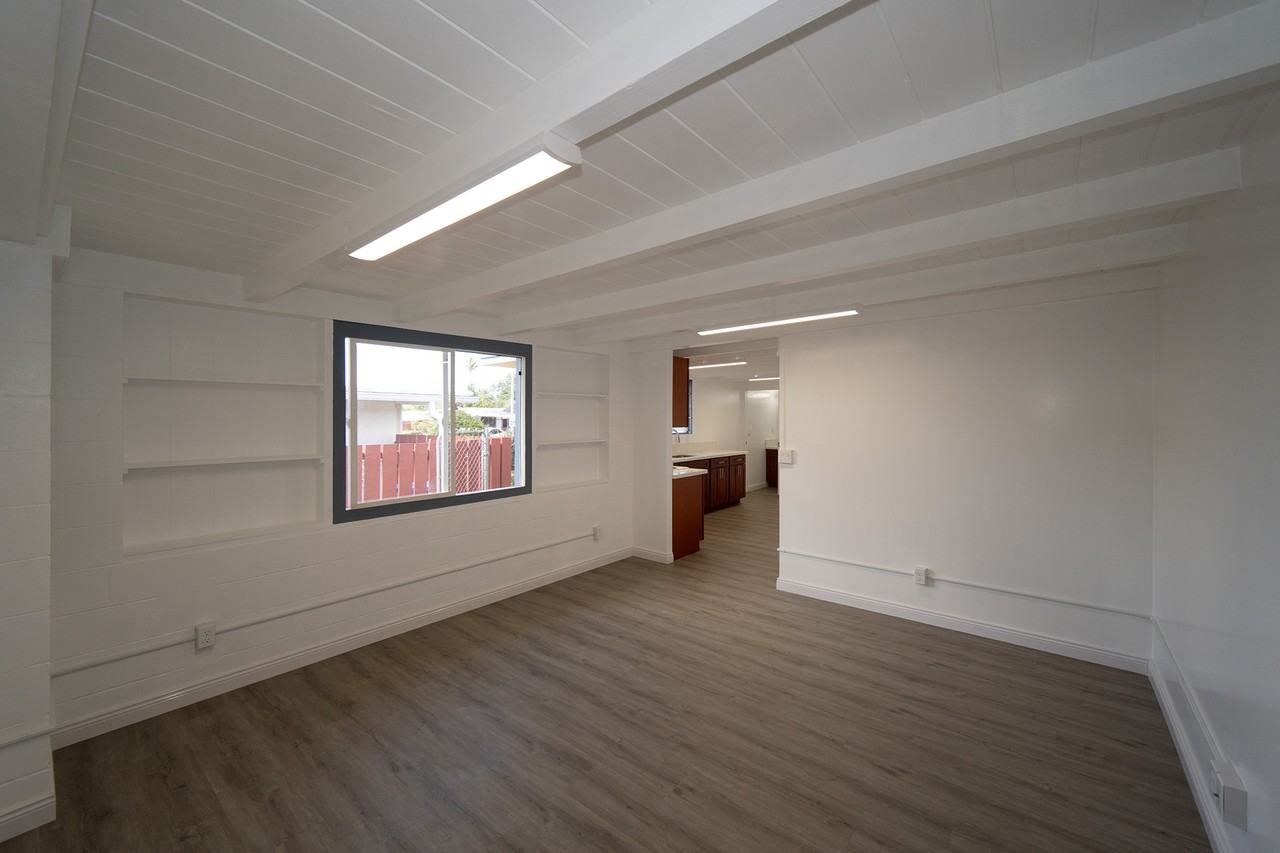 1957 Hoohai St Side 2 - Photo 4 of 10