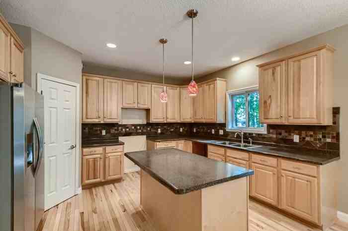 2207 Raspberry Ct - Photo 3 of 18