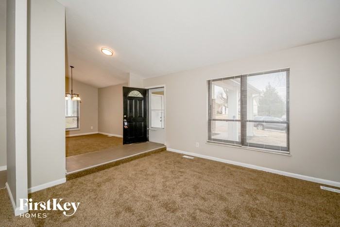 5255 Springtrail Dr - Photo 3 of 15