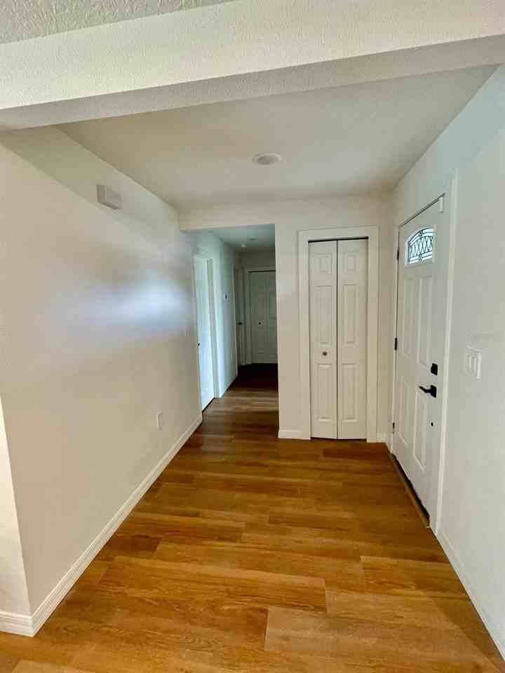 404 St Johns Ln - Photo 5 of 14