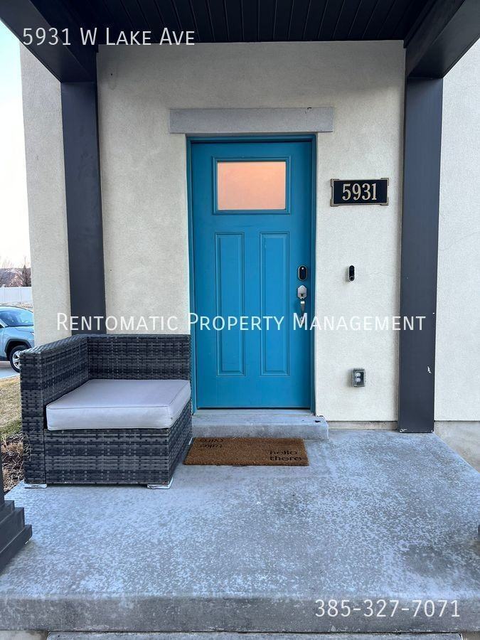 5931 W Lake Ave - Photo 2 of 17