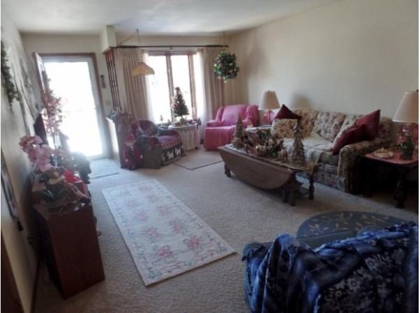 3334 N 11th St - Photo 3 of 12