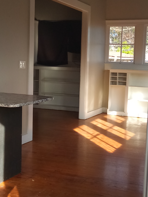 621 Lafayette St - Photo 2 of 13