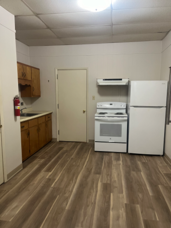 185 N Main St #2 - Photo 2 of 6