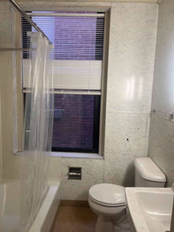 185 N Main St #2 - Photo 5 of 6