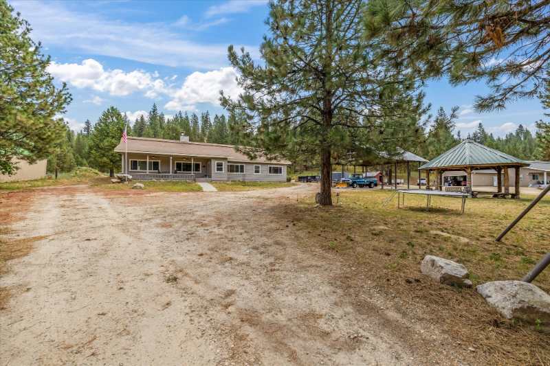 1126 Banks Lowman Rd - Photo 3 of 36
