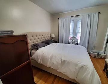 Columbia Street #1L - Photo 2 of 3