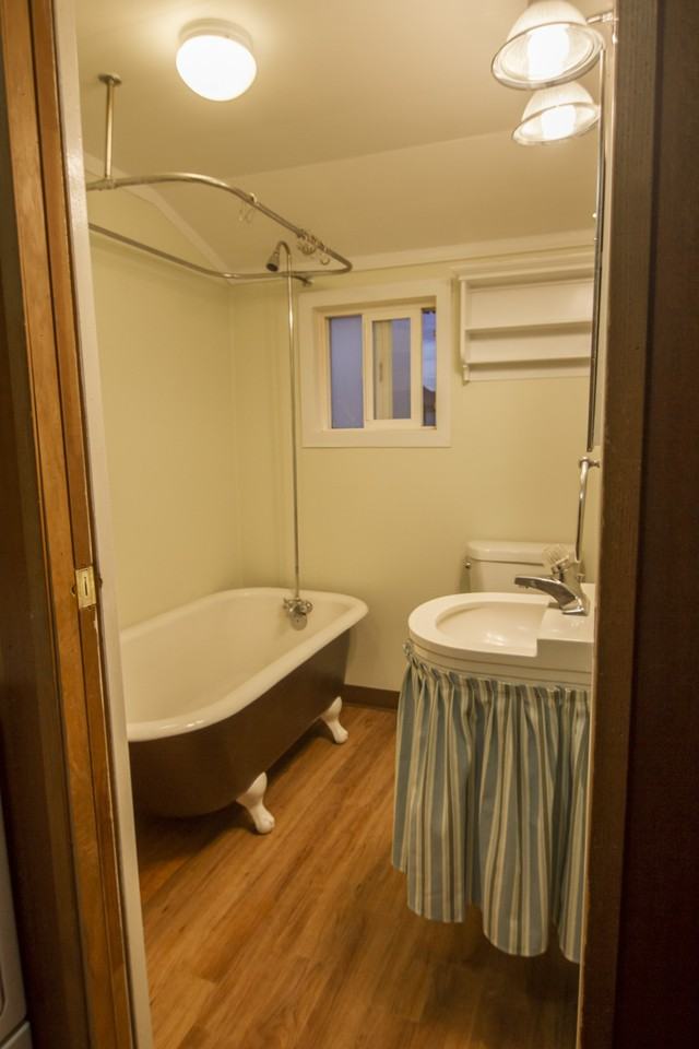 911 1/2 Soule Avenue - Photo 2 of 36