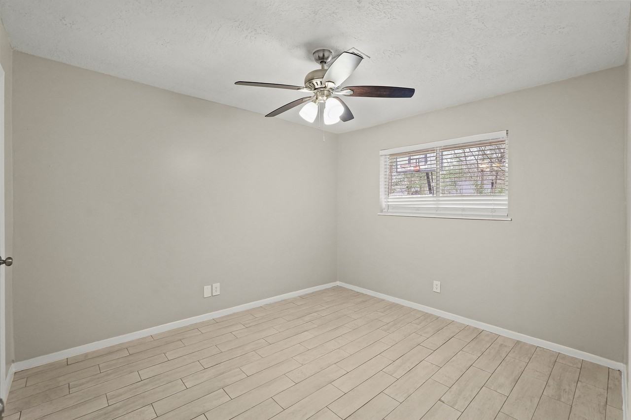 105 Navajo St #1 - Photo 6 of 24