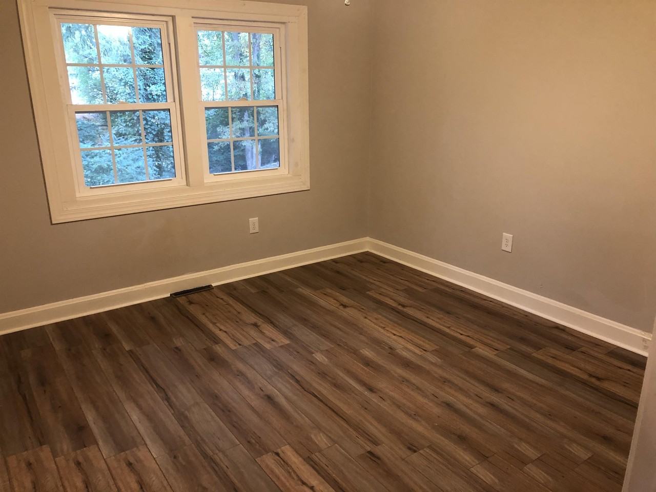 818 Old Clemson Hwy - Photo 7 of 10