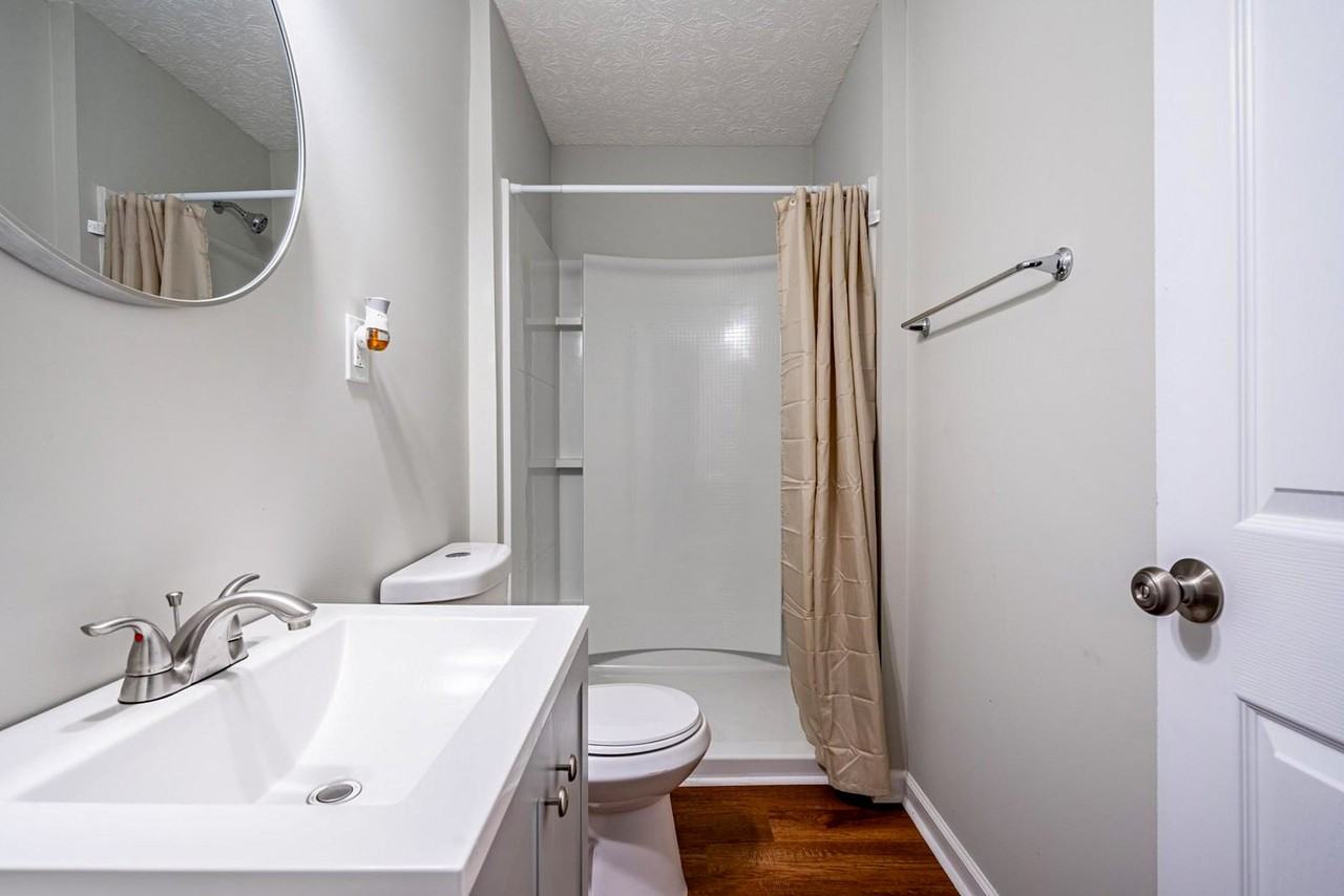 Springfield Pl - Photo 4 of 12