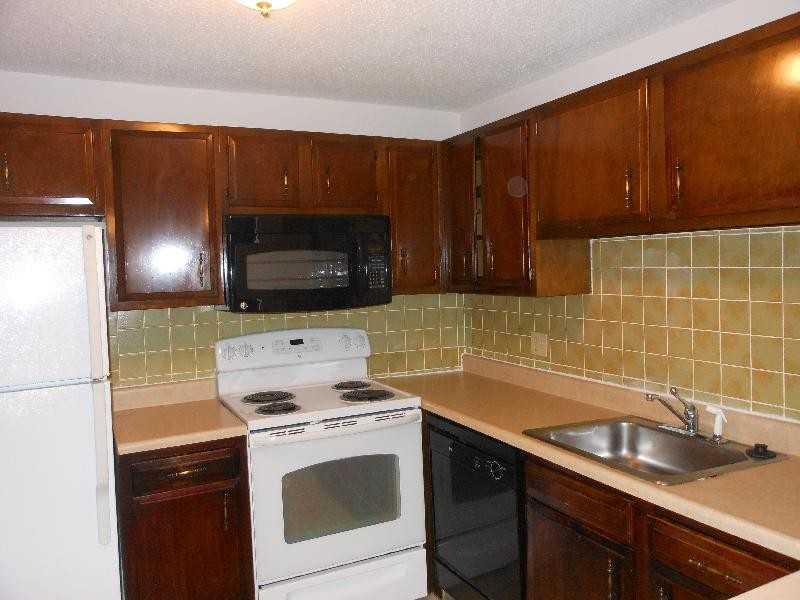 Revere Beach Pkwy #402 - Photo 3 of 5