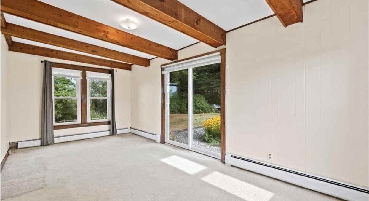 132 Middlesex Ave #NA - Photo 2 of 10