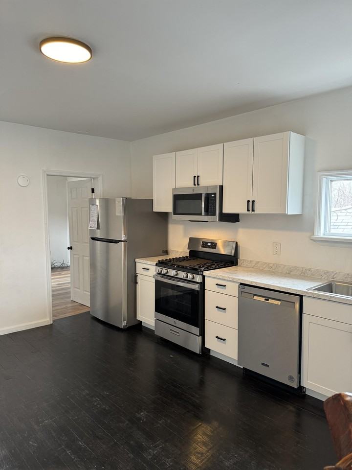 6 High St 2nd Fl #2ndFL - Photo 3 of 10