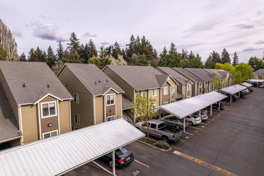 3806 12th Ave Se - Photo 3 of 6