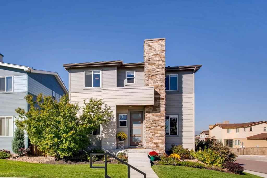 3435 Cranston Cir - Photo 2 of 27