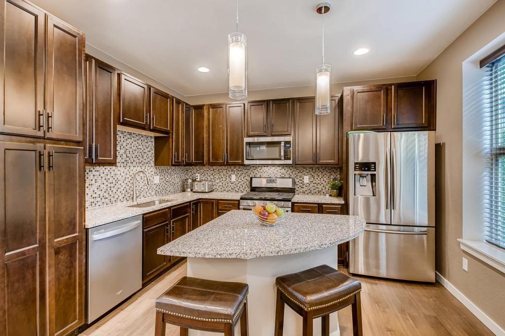 10068 Town Ridge Ln - Photo 5 of 21