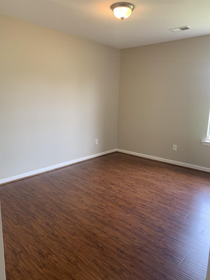 512 Camden Cove Cir - Photo 3 of 16