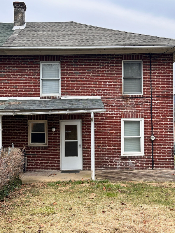 2268 Reading Blvd - Photo 2 of 11